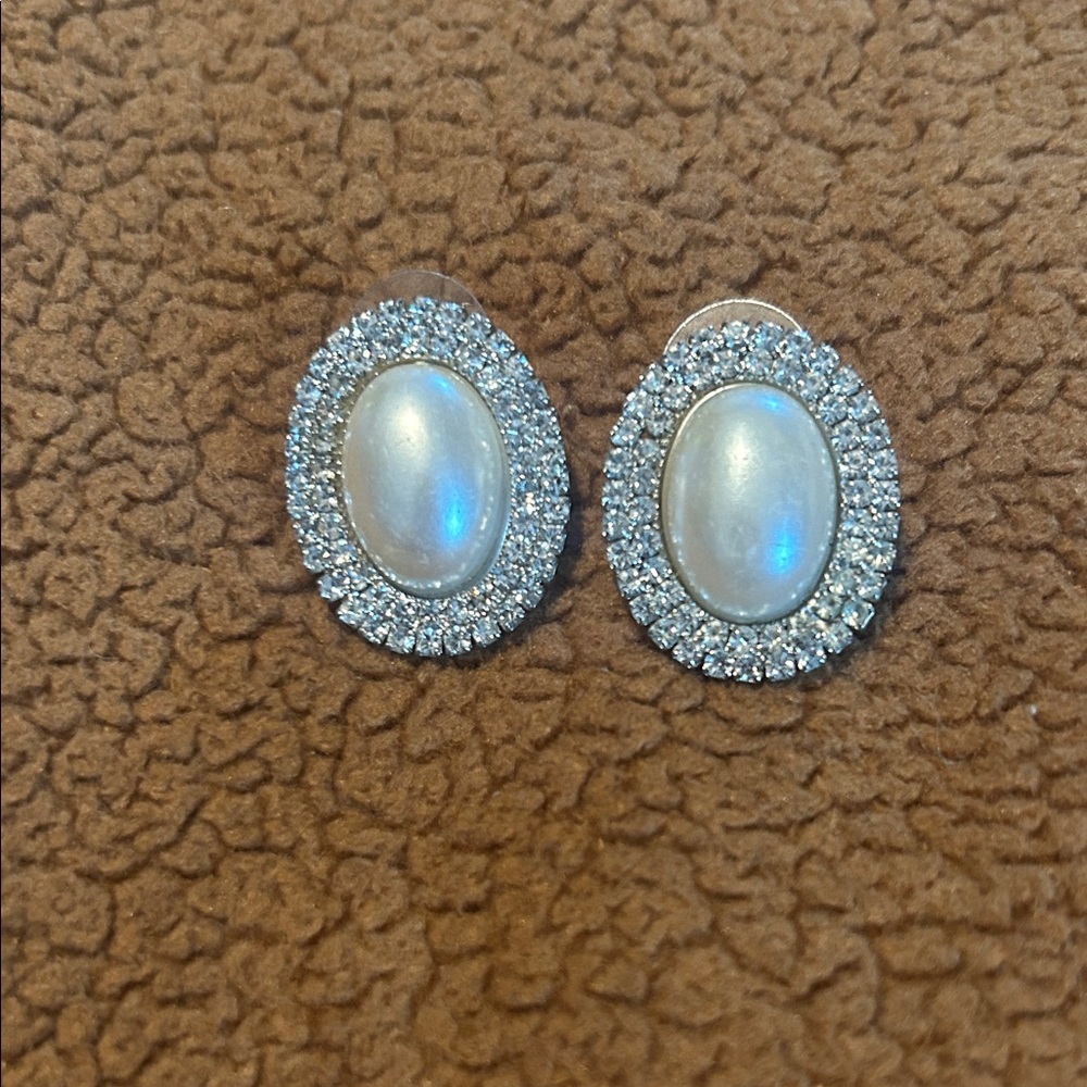 Elegant Silver and White Oval Earrings